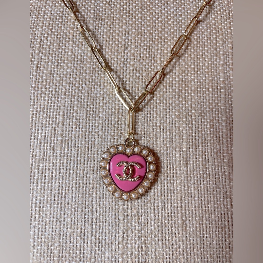 💖CHANEL💖 Pink Heart Pendant Charm on a Gold Plated Paperclip Link Chain